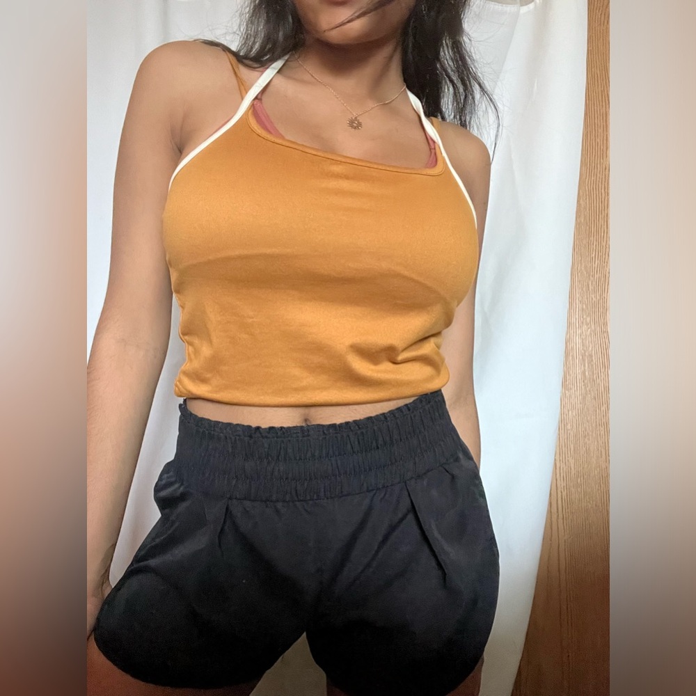 super soft crop top that ties in the back. very much outer banks vibes!